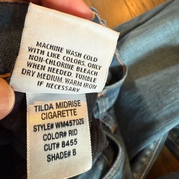 Hudson Tilda Midrise Cigarette Jeans Sz 29, 32 inseam - Picture 4 of 5